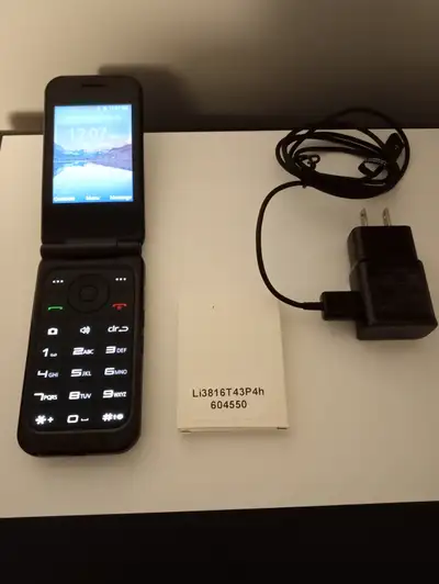 Téléphone portable ZTE CYMBAL 2 Flip phone, View more