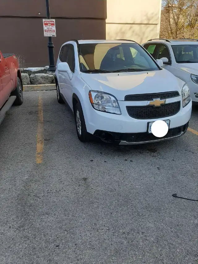 Chevrolet Orlando 64,500 kms, 7 passengers