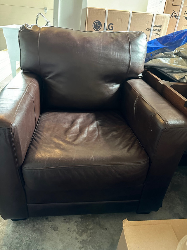 Leather sofa chair  in Chairs & Recliners in Hamilton