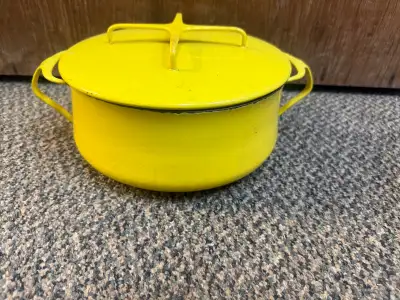 vintage enamel coated steel pot/camp-style Dutch oven yellow, View more