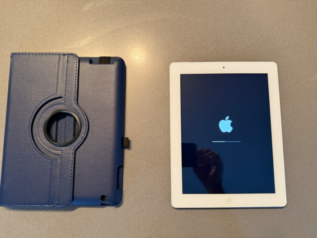 Apple iPad 2, Wifi + Cellular in iPads & Tablets in Kitchener / Waterloo - Image 2
