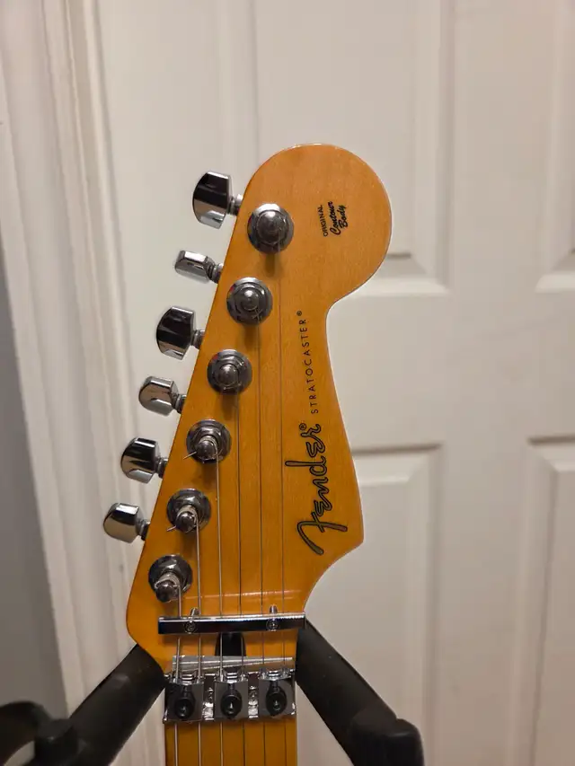 Fender Player Stratocaster HSS Floyd Rose with PRS gig bag $1100 in Guitars in Mississauga / Peel Region - Image 3