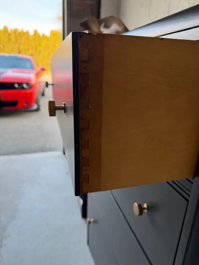 Solid Wood 4-Drawer Dresser in Dressers & Wardrobes in Kelowna - Image 5