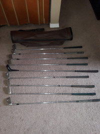 Misc Set of 9 Golf Clubx