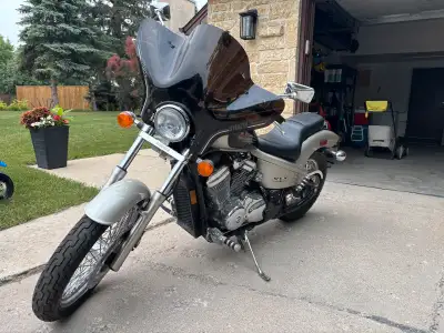 1998 Honda Shadow 600 VLX - completely stock - originally from USA (previous owner imported it) - 9,...