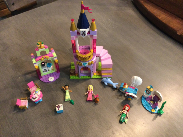 Lego Disney 41162 célébration Royale d’Ariel, Aurore et Tiana  dans Jouets et jeux  à Laval/Rive Nord - Image 3