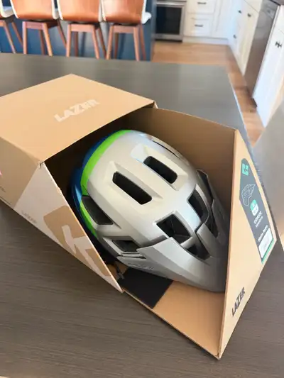 bike helmets Bell 4Forty (small) or Lazer Coyote (small), View more