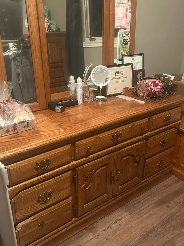 King Furniture (Can Seperate) in Beds & Mattresses in Norfolk County - Image 4