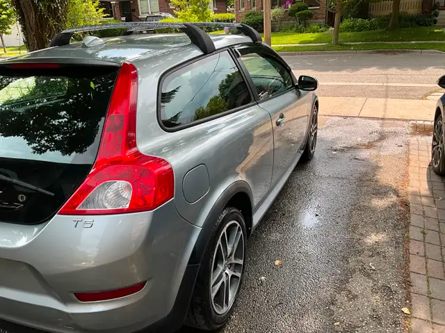 Volvo’s sporty C30 Hatchback 201362863211432066121