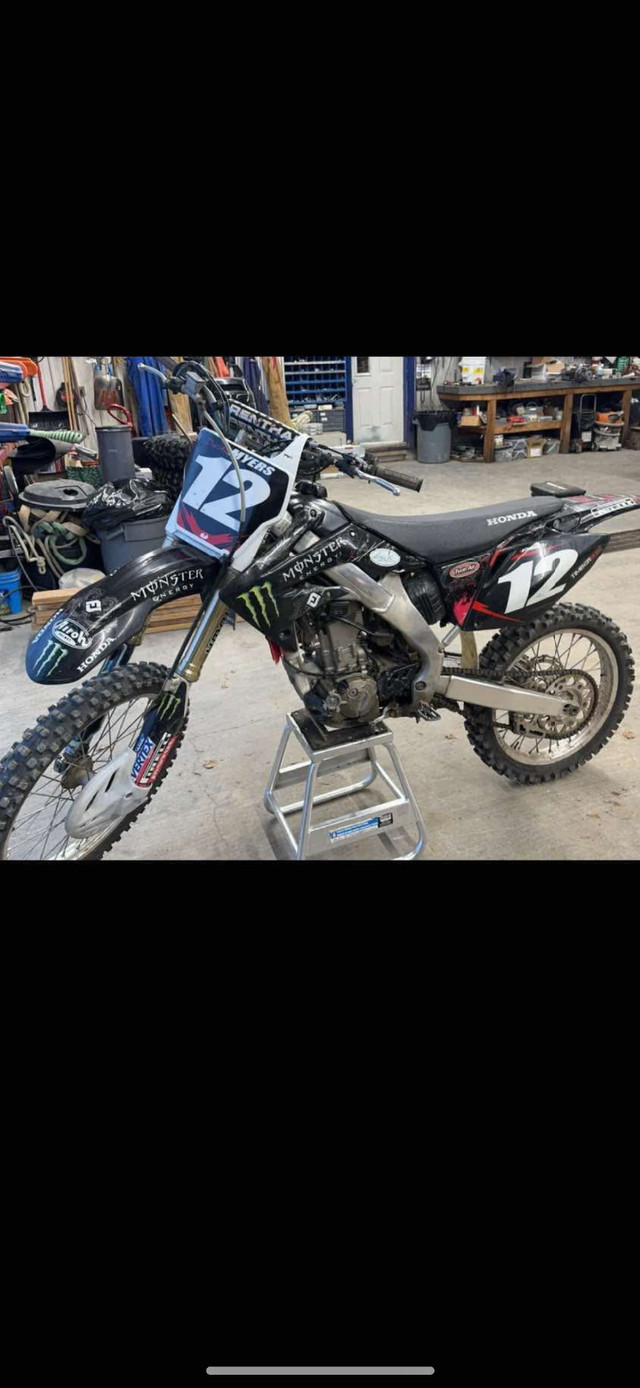Crf250R 07 $3750 in Dirt Bikes & Motocross in La Ronge - Image 4