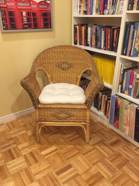 Rattan/Wicker accent chair