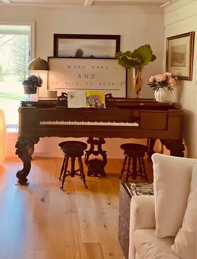 *FREE* Vintage Grand Piano - Text 226-507-9071, View more