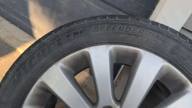 2015 Buick Verano OEM Alloy Wheel Set in Tires & Rims in Kawartha Lakes - Image 4