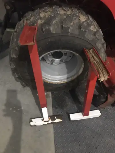 I have one adjustable snowmobile bumper stand for sale. The one on the left in the pictures. Conditi...