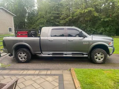Hi there I’m selling my 2010 dodge diesel 2500 4x4 mega cab it is a beautiful truck very well mainta...