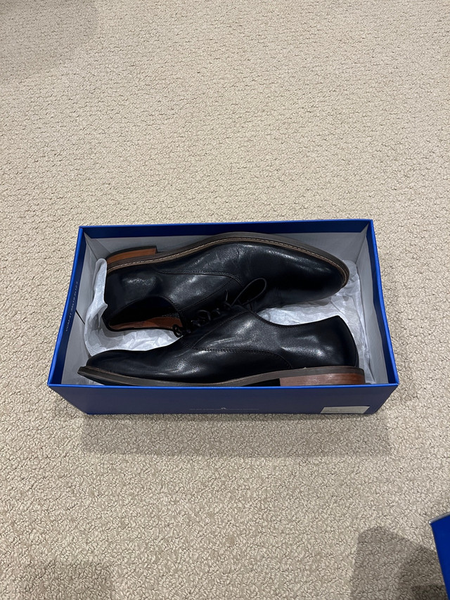 Mens Vince Camuto Dress Shoes (Size 10.5 US) dans Chaussures pour hommes  à La Ronge