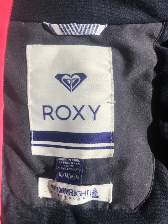 ROXY SKI JACKET SIZE 10/M in Ski in Banff / Canmore - Image 9