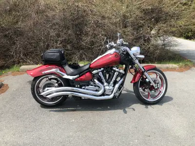 Yamaha Raider in excellent condition. 32000 km. Cobra exhaust and Power Commander tuner. Comes with...