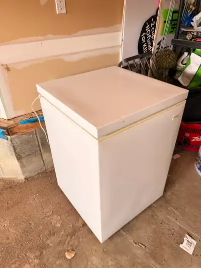 Selling a compact Coldspot chest freezer. Ideal for a garage or extra storage space. In perfect work...