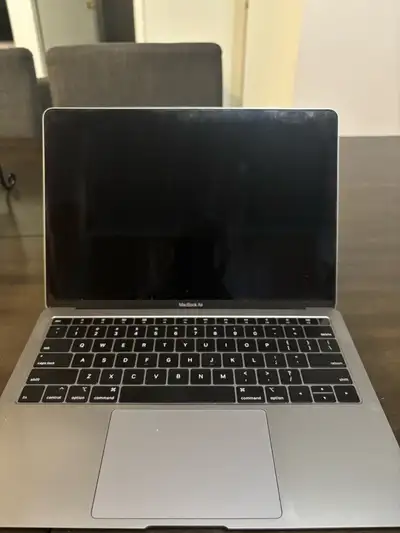 MacBook Air 2019, View more