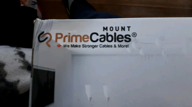 PrimeCables 37" to 70" full Monitor TV Wall Mount  dans Décoration intérieure et accessoires  à Ville de Montréal - Image 4