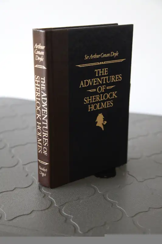 Vintage collector's edition The Adventures of Sherlock Holmes in Fiction in Ottawa - Image 4