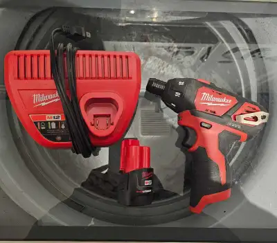 Milwaukee M12 Drill/Driver, View more