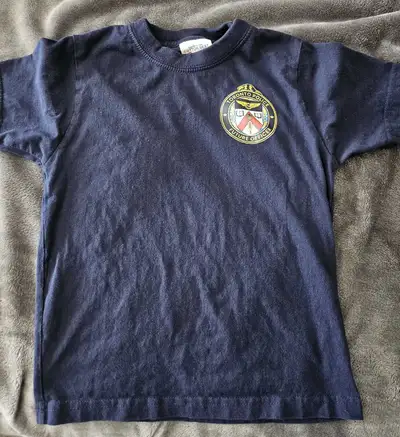 'TPS Future Officer' t-shirt. Navy blue, yuuth size 6 In great shape/no rips. (nothing in the back s...