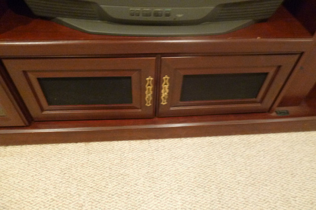 TV Stand & Entertainment Unit in TVs in London - Image 4