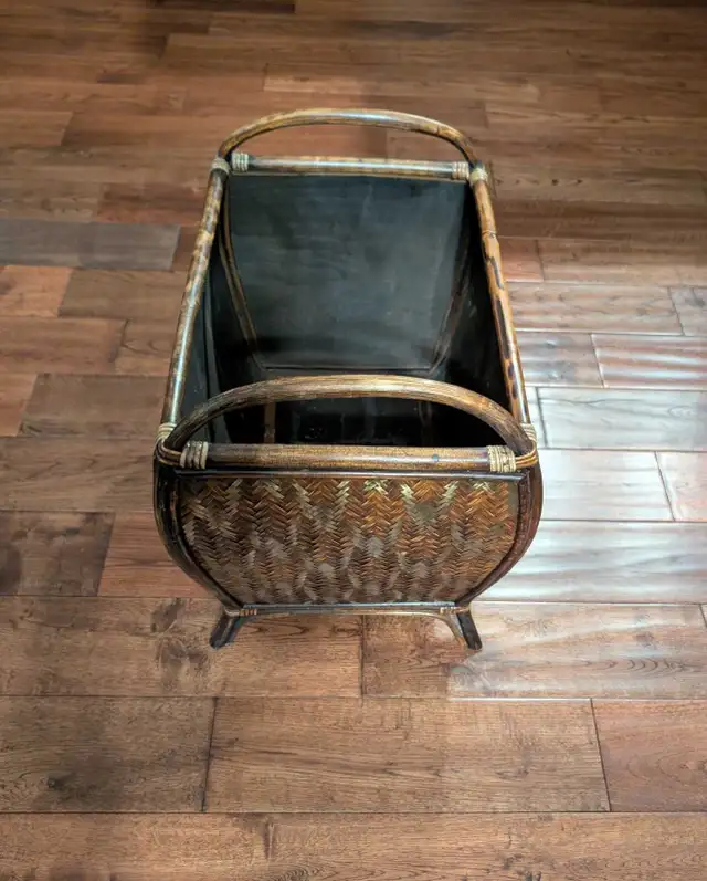 Wooden Home Decor - decorative basket, lamp, wall hangings/signs in Home Décor & Accents in Norfolk County - Image 9