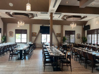 An Exquisite Italian Restaurant and Bar for Sale in Vaughan