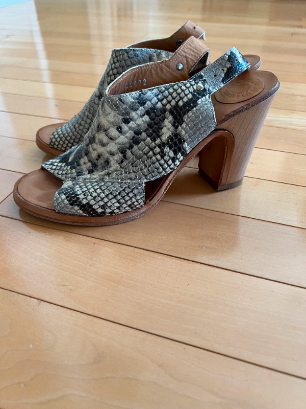 Leather Open Toe Animal Print Heels - Size 8 - Made in Italy in Women's - Shoes in Kingston