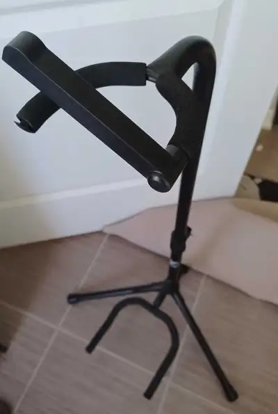 Like New Yorkville Guitar Stand., View more