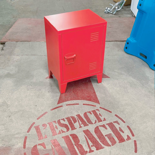 Petit meuble d'appoint casier bleu ou rouge dans Commodes et armoires  à Drummondville - Image 2