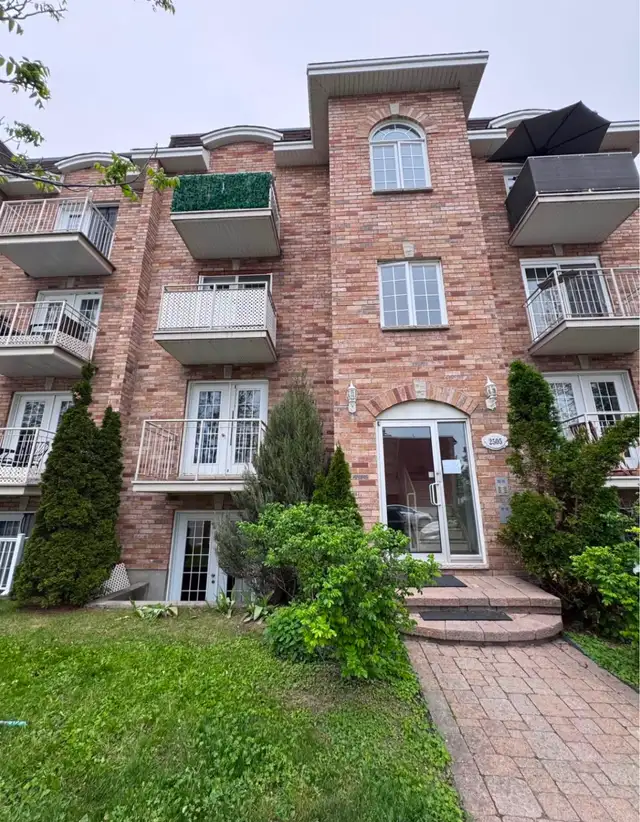 FOR RENT – GROUND-FLOOR CONDO – $1,750 – VILLERAY