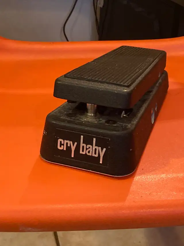 Crybaby Wah Pedal - GCB-95 in Guitars in City of Toronto - Image 3