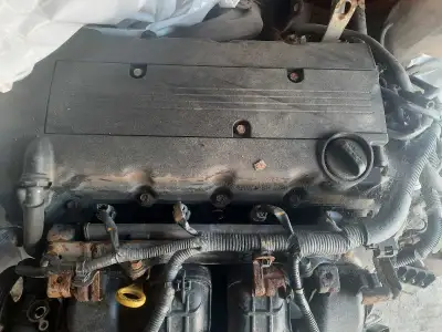 Je vends un moteur de Mitsubishi 2010 usagé, idéal pour une remise à neuf ou comme pièce de rechange...