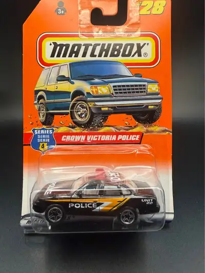Matchbox 1997 Ford Crown Victoria Police Car, View more