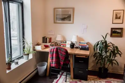 Nice apartment near McGill 3 minutes walk from metro sherbrooke. Open space concept dining room and...
