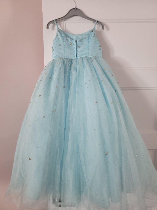 Robe fille occasion speciale taille 4 dans Vêtements - 4T  à Ville de Montréal - Image 2