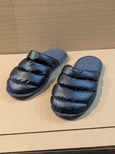 Mens black slippers - size 7 - 8, View more