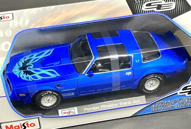 Maisto 1978 Pontiac Firebird Trans Am black in Toys & Games in Oshawa / Durham Region - Image 7