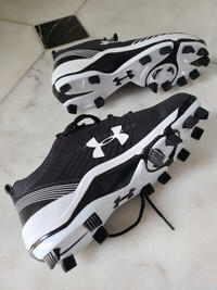 Under Armour Baseball Cleats - 7.5 youth - Brand New Tags On