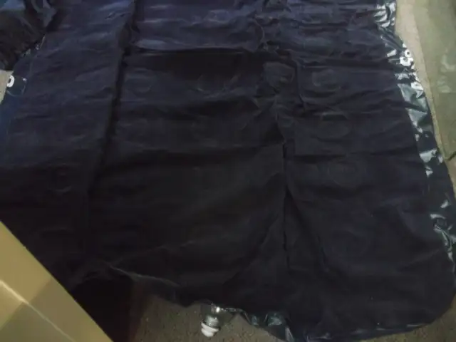 Matelas double gonflable. in Beds & Mattresses in Trois-Rivières - Image 6