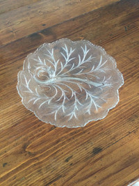 Vintage Indiana Glass Pebble Leaf Plate