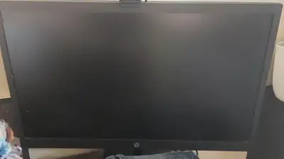 Only used w hand full of times trying to sell as no longer needed askimg 30 for it its a 24 inch hp...