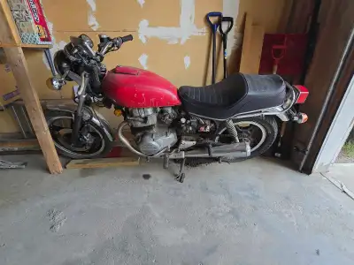This classic 1979 Honda motorcycle features an iconic aesthetic and is ready for your restoration pr...