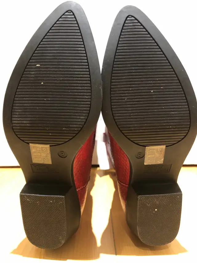 New Red/Rouge woman’s cowboy boots size 8 in Women's - Shoes in City of Toronto - Image 6