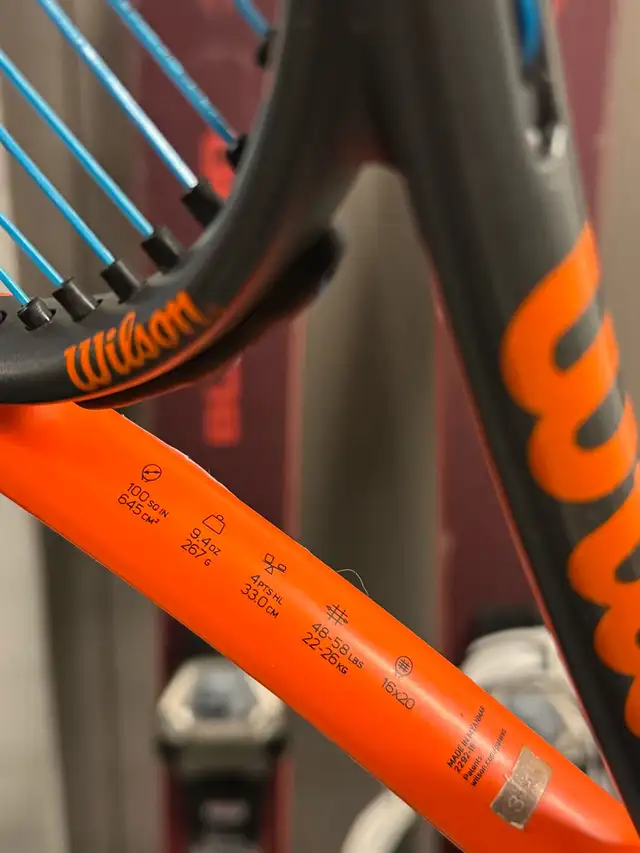 Wilson Tennis Racquet – 100 sq in / 9.4 oz – $30 (White Rock ) in Tennis & Racquet in Delta/Surrey/Langley - Image 4