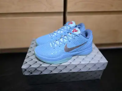 Kobe 6 Ice Grinch size 8, View more